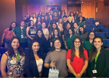 Alumni de Terapia Ocupacional comparte su experiencia profesional con estudiantes de la carrera