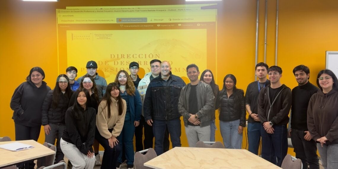 Experiencia Alumni acercó a estudiantes de Kinesiología a los desafíos y oportunidades del mundo laboral