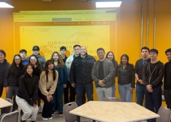 Experiencia Alumni acercó a estudiantes de Kinesiología a los desafíos y oportunidades del mundo laboral